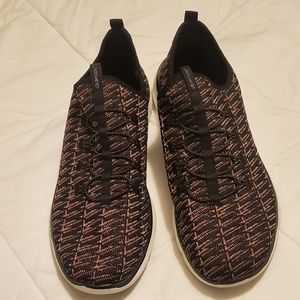 Skechers pull on sneakers